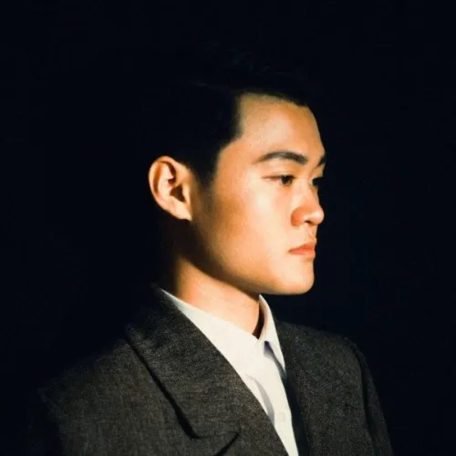 VŨ HOÀNG LONG (NGƯỜI KỂ CHUYỆN) 