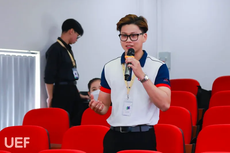 thay đổi tích cực của các bạn sinh viên