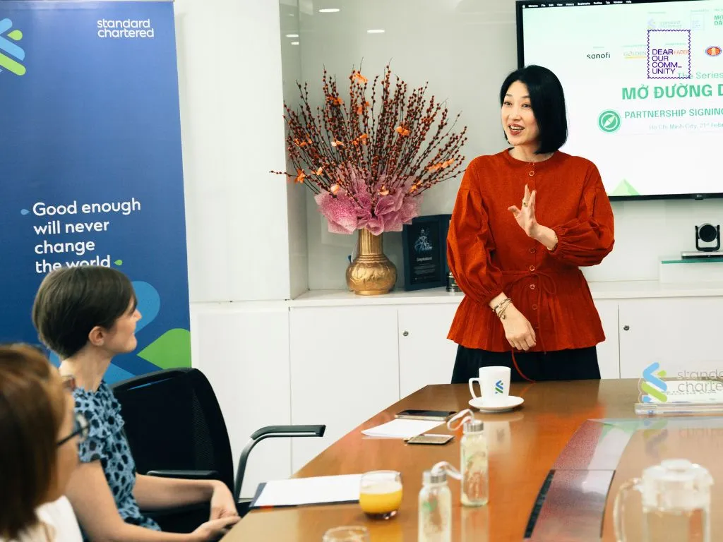 Bà Michele Wee - CEO Standard Chartered Vietnam