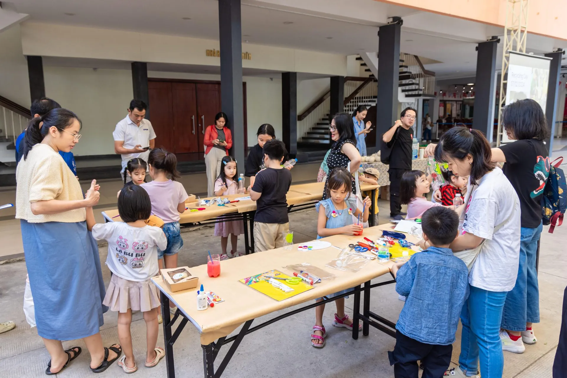 Truyền thông trong Phát triển Bền vững