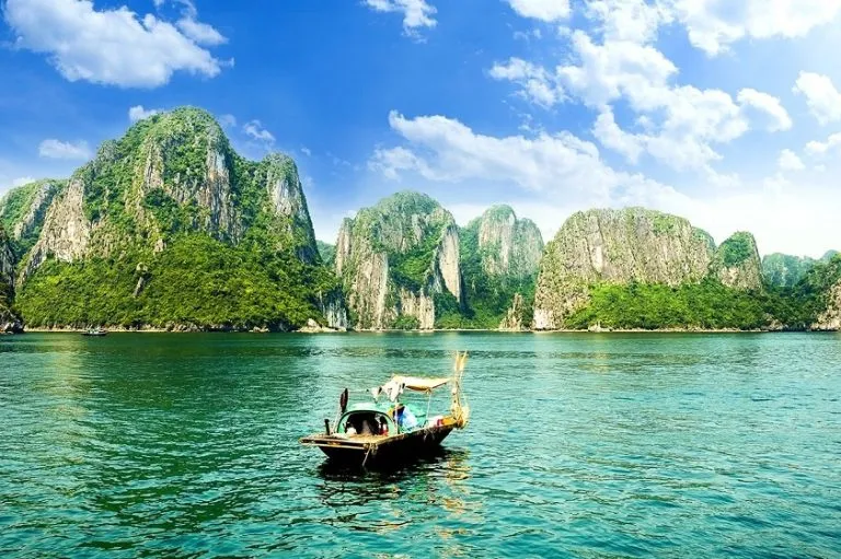 Bảo vệ thiên nhiên, giá trị văn hóa là cốt lõi của phát triển du lịch  (Nguồn: digital.fpt.com)