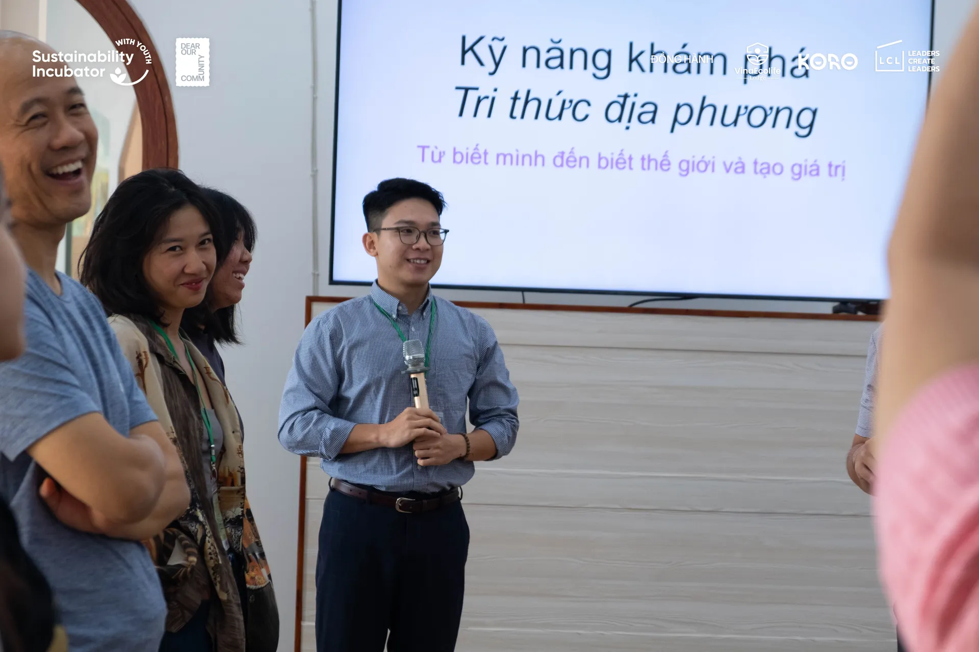 tri thức địa phương