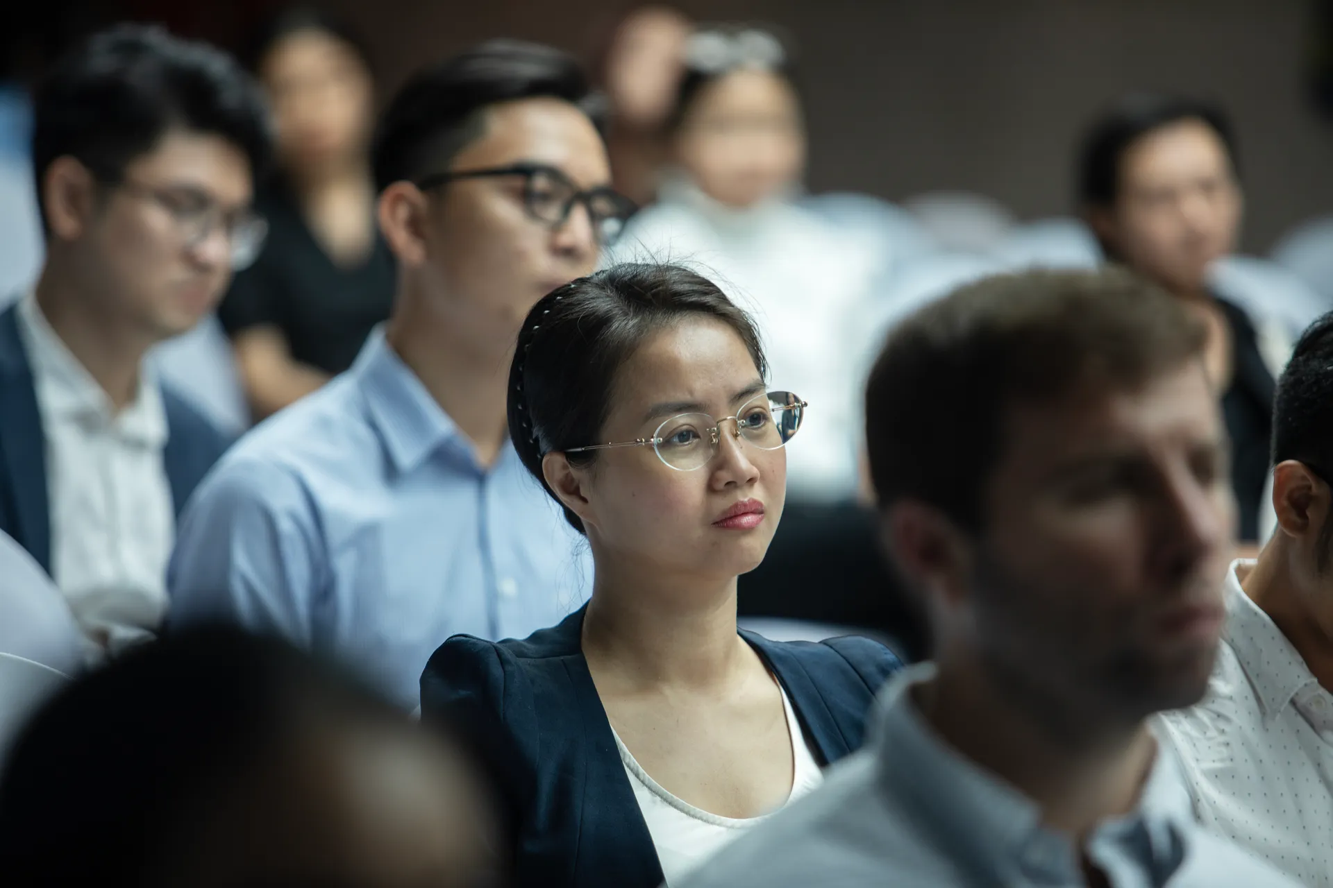 Người phụ nữ cảm động