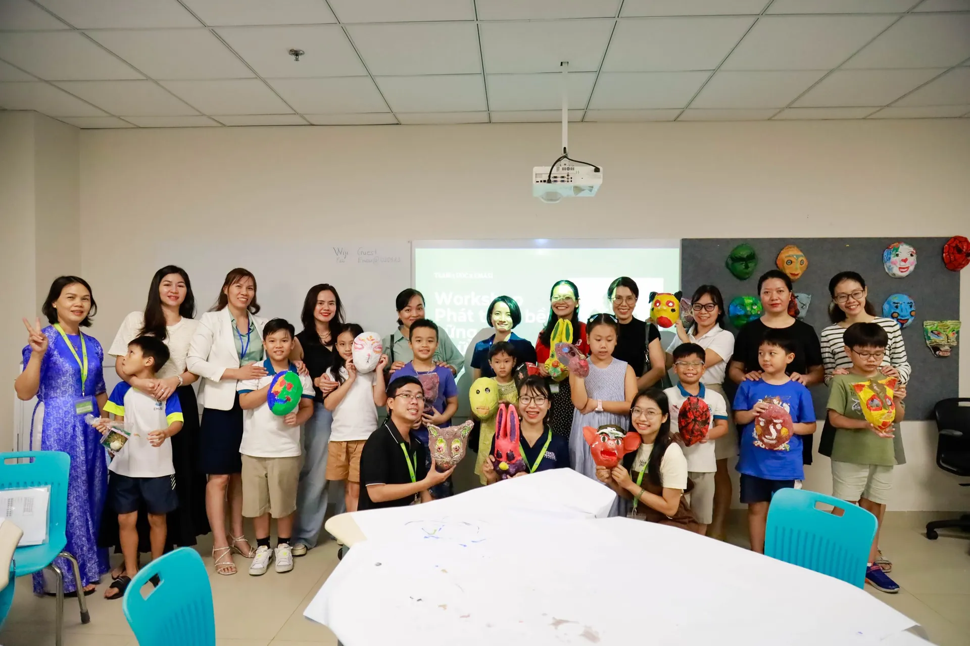 ươm mầm phát triển bền vững